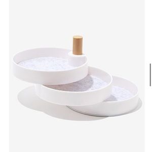 NWOT Tiered Catchall Tray